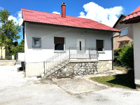 Kuća: Gospić, 228.00 m2