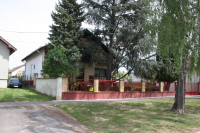 Kuća: Sarvaš, 154.00 m2