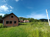 KUĆAU U OBNOVI NA PREDIVNOJ LOKACIJI S POGLEDOM NA VELEBIT