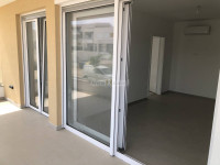 NOVALJA , APARTMAN 1S+DB, PM, 45 m2, Okućnica