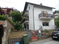 Obiteljska kuća na parceli 600 m2: Zagreb, Mlinovi, 225 m2