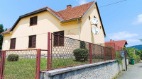 Ogulin, kuća 310 m2, centar