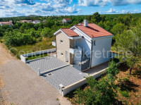 Posedarje, kuća s pogledom na more, vrhunska lokacija