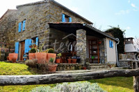 Prekrasna,autohtona idilična kuća na PRODAJU,selo PAZ središnja Istra