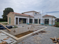 Prekrasna Villa, Tinjan, 151m2+ okućnica 621m2, Bazen, NOVOGRADNJA