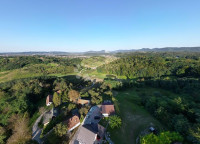 Prekrasne kuće u bajkovitom okruženju