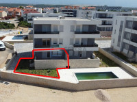 PRODAJA apartman Novalja 72 m2, prodaja, 350m od mora, vrt, bazen