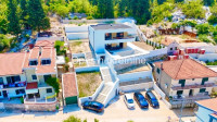 ROGOTIN, PLOČE- urbana villa s bazenom NOVOGRADNJA (Video)