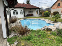 Slatka obiteljska kuća sa bazenom u Drenju - NOVA CIJENA