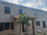 Istra-Barban-Stancija na 2000m2 sa bazenom