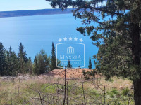 Starigrad - ekskluzivan teren 1937m2 prvi red do mora!! 890000€