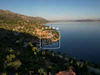 Starigrad Paklenica - zemljište 4550m2 30m od mora! 320000€