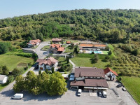 Veliki smještajni kompleks i avanturistički park s restoranom, karting