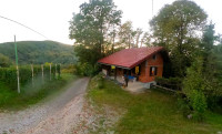 Vikendica s vinogradom i šumom: Rijeka Voćanska, 120.00 m2