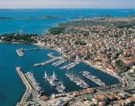 VODICE, građevinsko zemljište, 1513 m2, idealno za gradnju kuća ili st