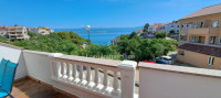 Vrbnik - apartmanska kuća 100 m od plaže