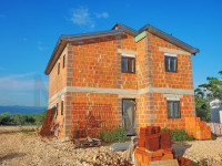 Vrbnik, samostojeća kuća u izgradnji i lijepim pogledom na more, PRODA