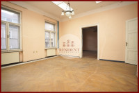 ZAGREB Centar 4soban stan 120 m2 +parking, top lokacija, BEZ PROVIZIJE