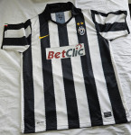 Juventus dres 2010/11