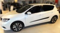 Nissan Pulsar 2014 - bočne letvice