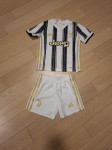 Adidas Juventus dres komplet