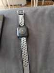 Prodajem Apple Watch SE 44mm