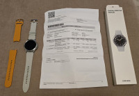 Samsung Galaxy Watch4 46 mm silver + remen + stalak za punjenje