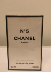 Chanel No 5 parfem