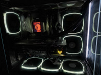 Top gaming PC RTX  4070 TI, 32 GB RAM , 5800X3D 1tb ssd.