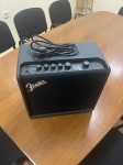 Fender Mustang LT25, novo