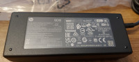 Punjač za laptop HP 90W - NOVO!