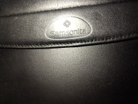 Samsonite poslovna torba.