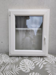 PVC bijeli prozor