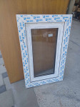 PVC prozor sa okvirom 80x50cm