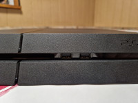 PlayStation 4 + 2 kontrolora