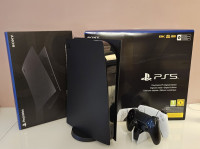 PS5 Digital u crnoj boji + 2 x DualSense