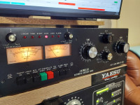 Automatski antena tuner AT-2500