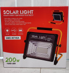 prijenosni LED solarni reflektor na stalku 200W