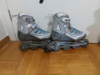 Ženske role marke Rollerblade  broj 39 + štitnici