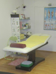 El. 2-dijelni stol - ležaj za kozmet.med. tretmane, preglede i masažu