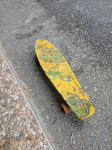 prodajem djecji skateboard