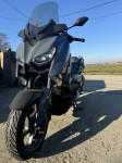 Yamaha X MAX 300 cm3