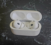 Iphone slušalice Airpods pro 2 + punjači