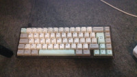 Mehanička tipkovnica kbd67 ISO