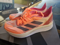 Prodajem nove Adidas Adizero Boston 11W