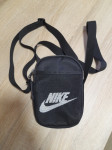 Nike torbica