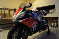 Aprilia RSV4 R 1000 cm3