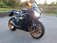 Honda CBR 1000 RR sc59 (reg.5./2025.)