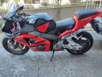 Honda CBR 954 RR 954 cm3