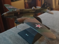 avion plasticni model